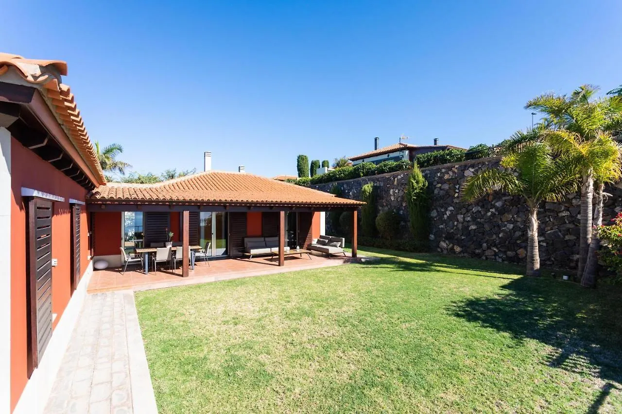 Prime Sea And Mountain Views Home With Pool El Pris