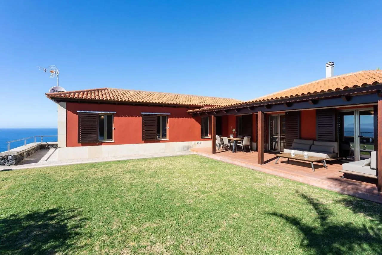 Prime Sea And Mountain Views Home With Pool El Pris Ferienhaus